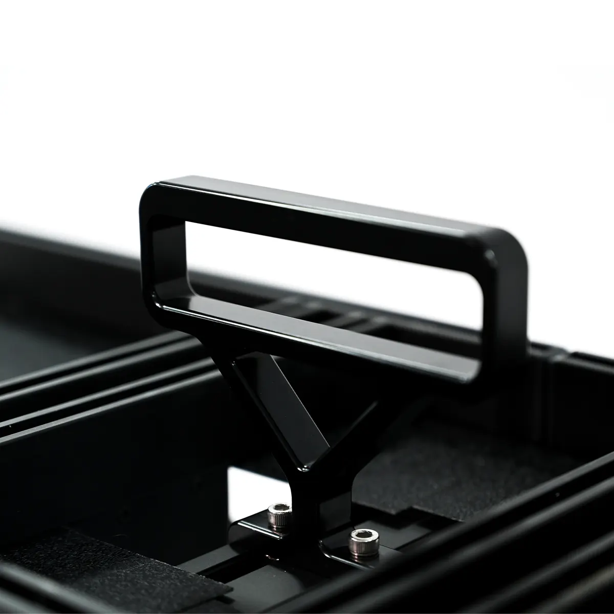 Integrated carry handle of the PSA02