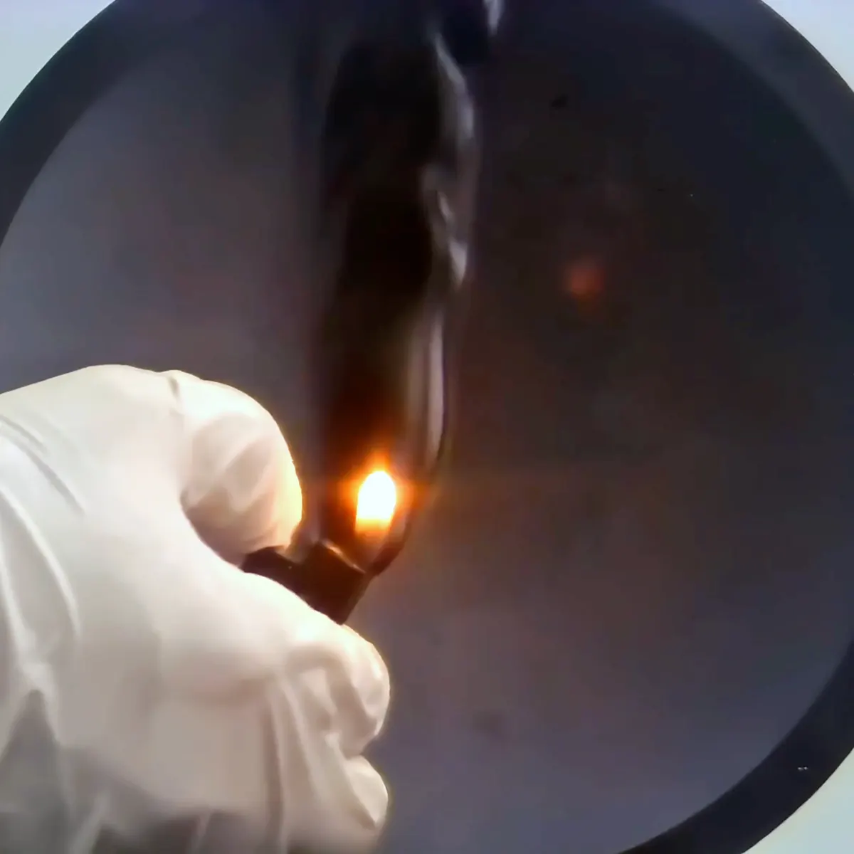 Heat plume above a flame, visualized by PSA02